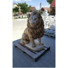 Lion on base 50cm